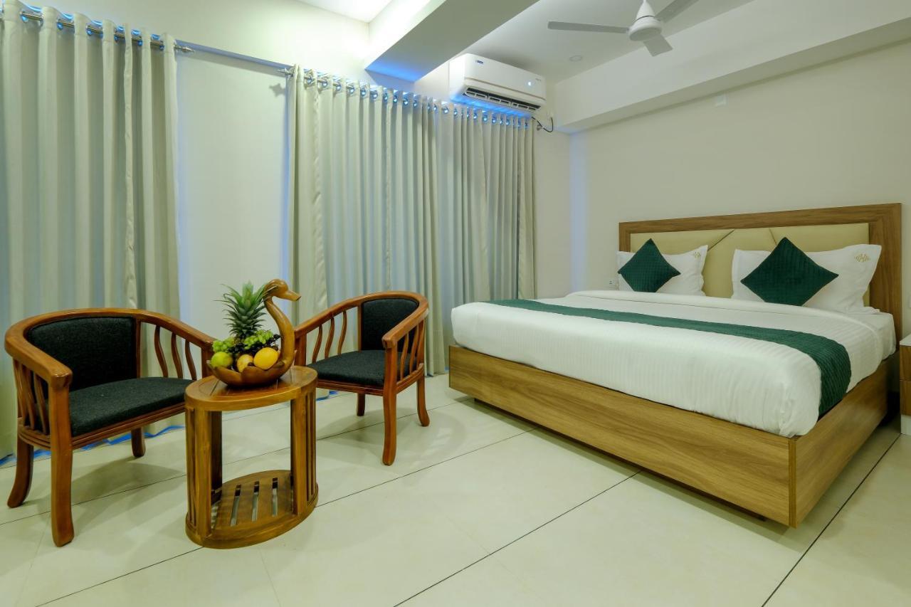 The Heartland Business Hotel, Trivandrum Thiruvananthapuram Eksteriør bilde