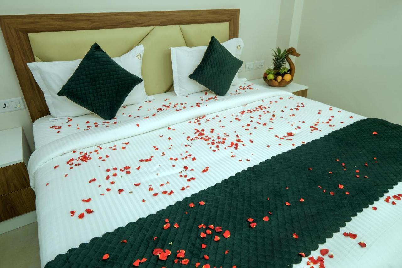The Heartland Business Hotel, Trivandrum Thiruvananthapuram Eksteriør bilde